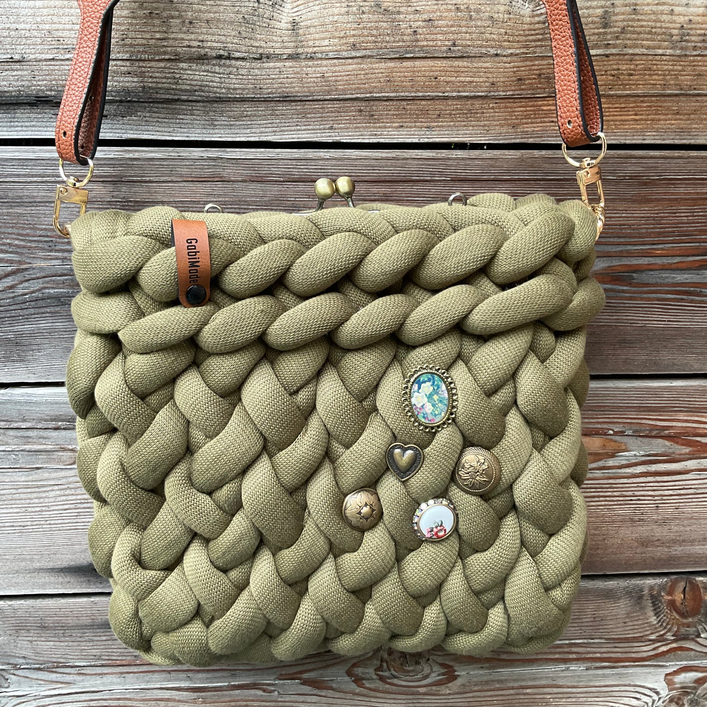 Olivia🍾Crossbody