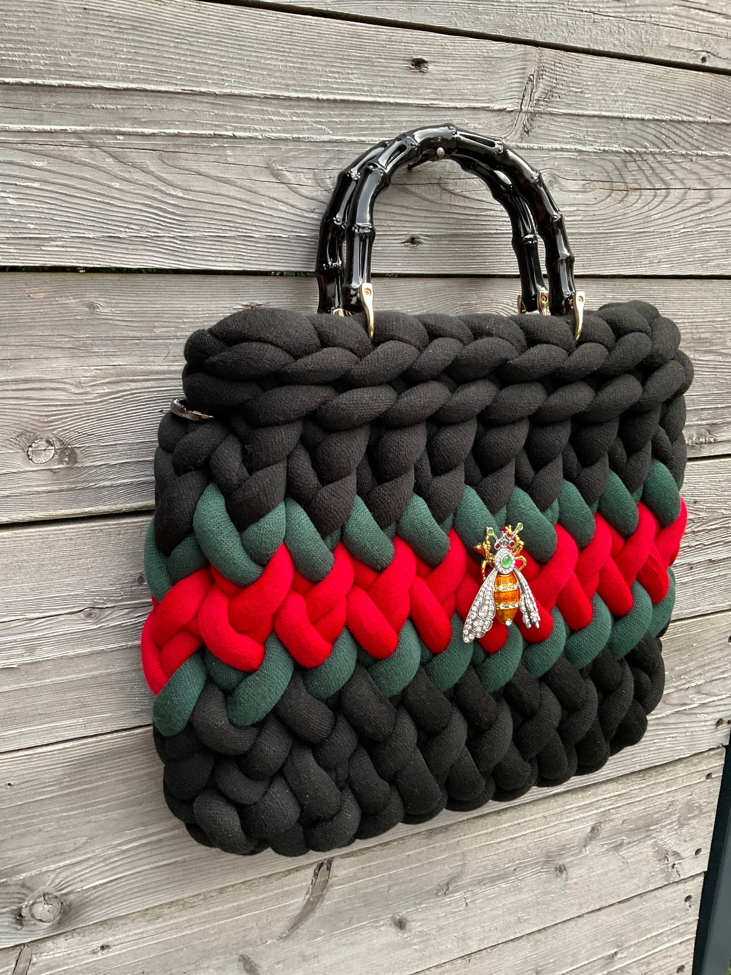 StripeBag 🐝 Aurelia