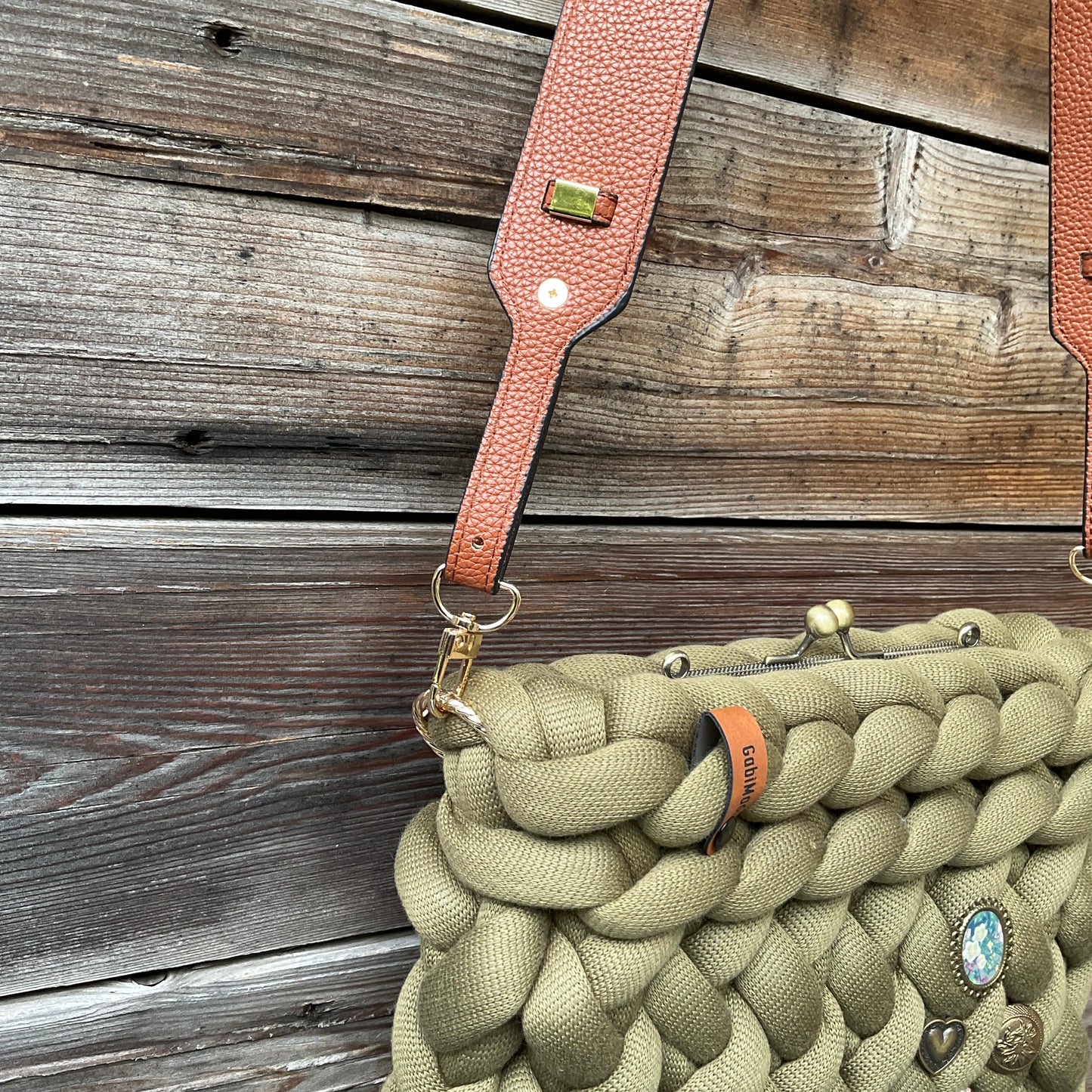 Olivia🍾Crossbody