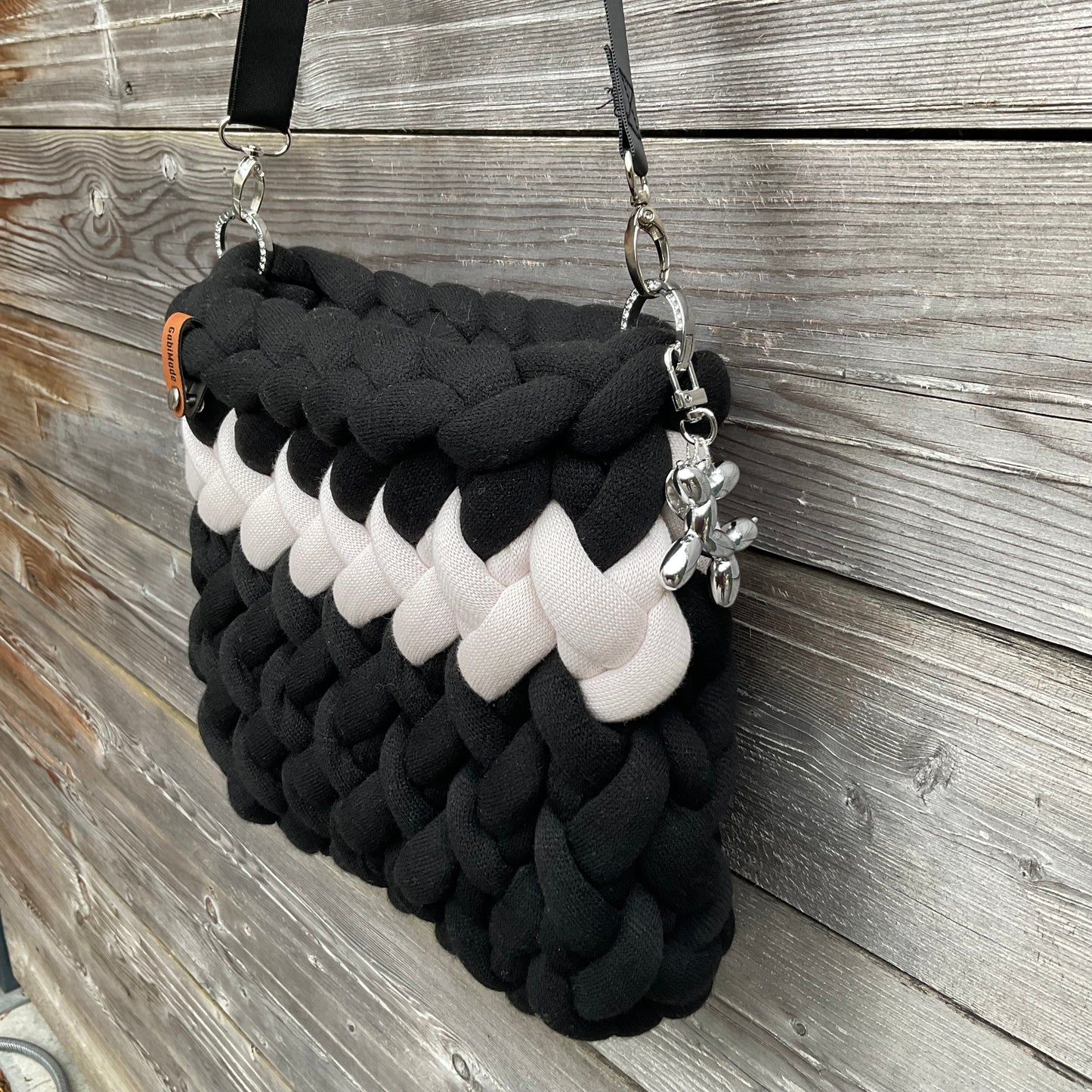 Crossbody🖤🤍Ophelia